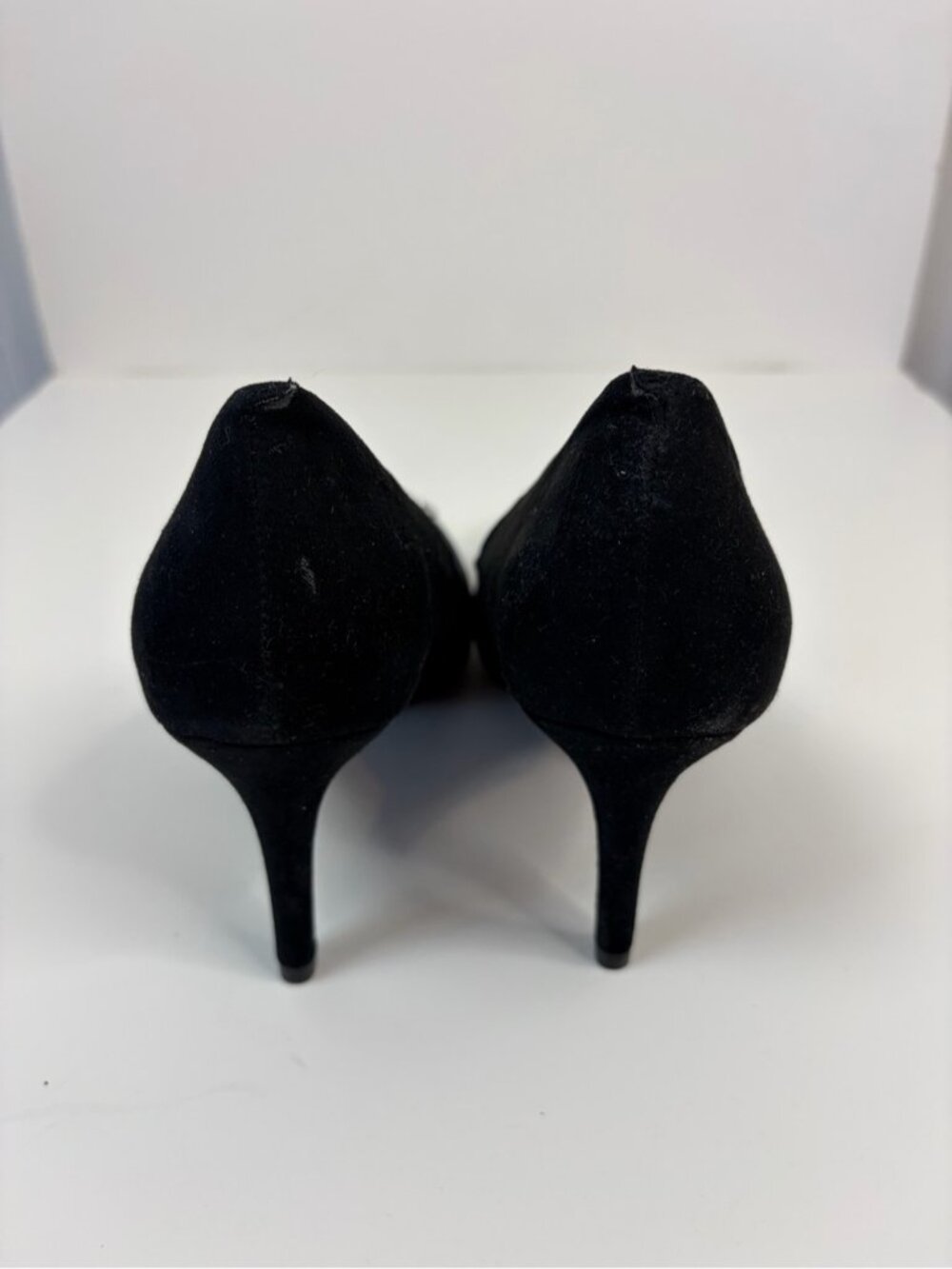 Calvin Klein Logo Greta 2 Black Pump High Heels Shoes Women's Size 6 Faux Suede - Picture 5 of 6